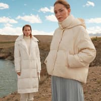 Steppjacken und -mäntel in soften Farben sind aktuell besonders beliebt